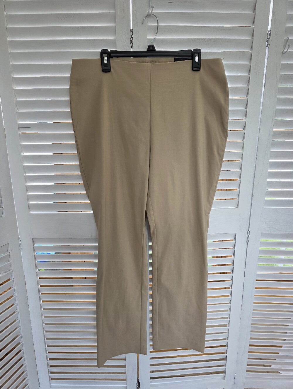 Chico's Khaki Chino So Slimming Straight Leg 'Brigitte' Size 2.5